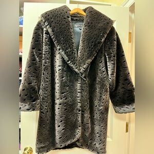 Vintage Evan-Picone Faux Fur Leopard Print Coat w/ Pockets, Size 4,